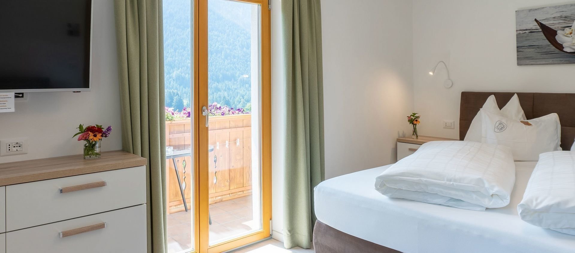 Residence Töglhof - Ferienwohnungen und Zimmer in Villnöss – Südtirol